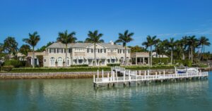 Common Mistakes Sellers Make in the Luxury Market and How to Avoid Them