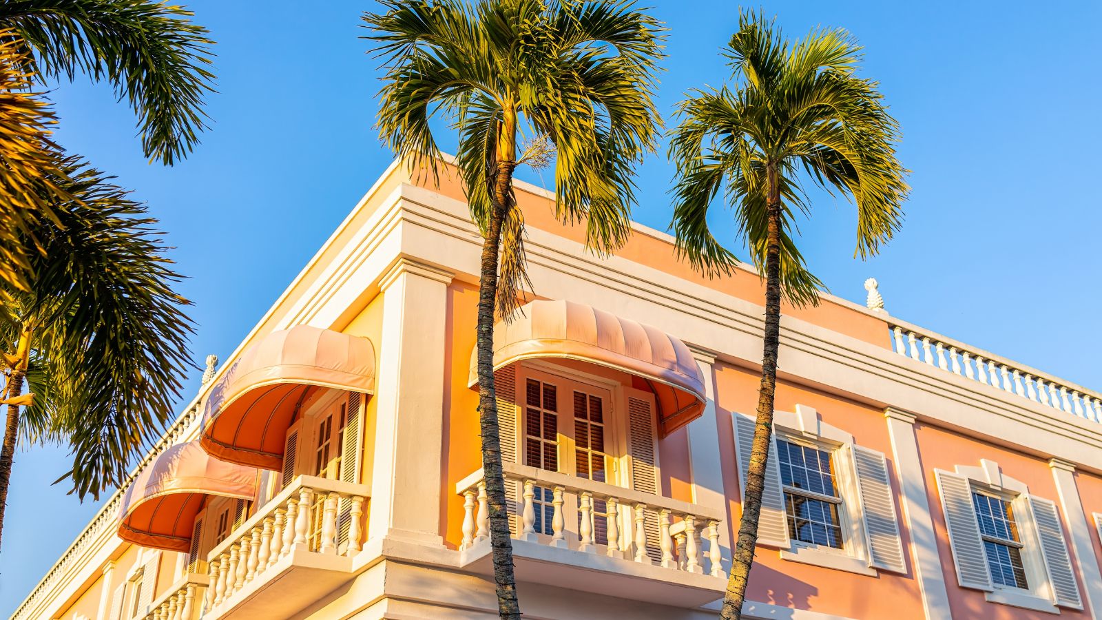 Old Naples vs. Park Shore vs. Port Royal: Which Community Fits Your Lifestyle?