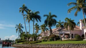 When is the Best Time to Sell a Luxury Home in Naples, FL