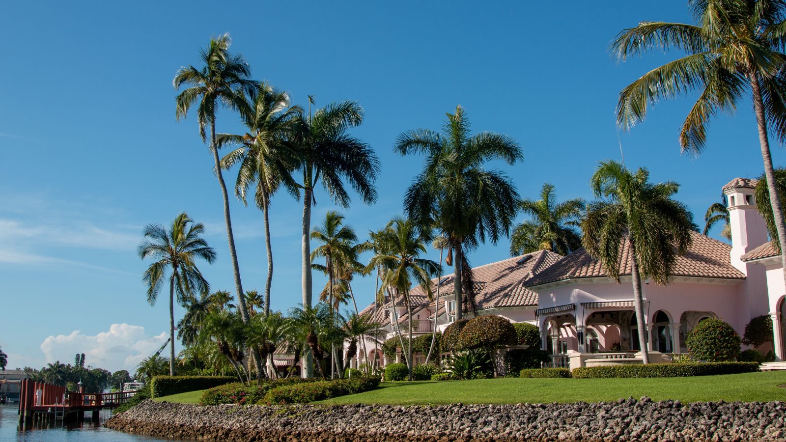 When is the Best Time to Sell a Luxury Home in Naples, FL