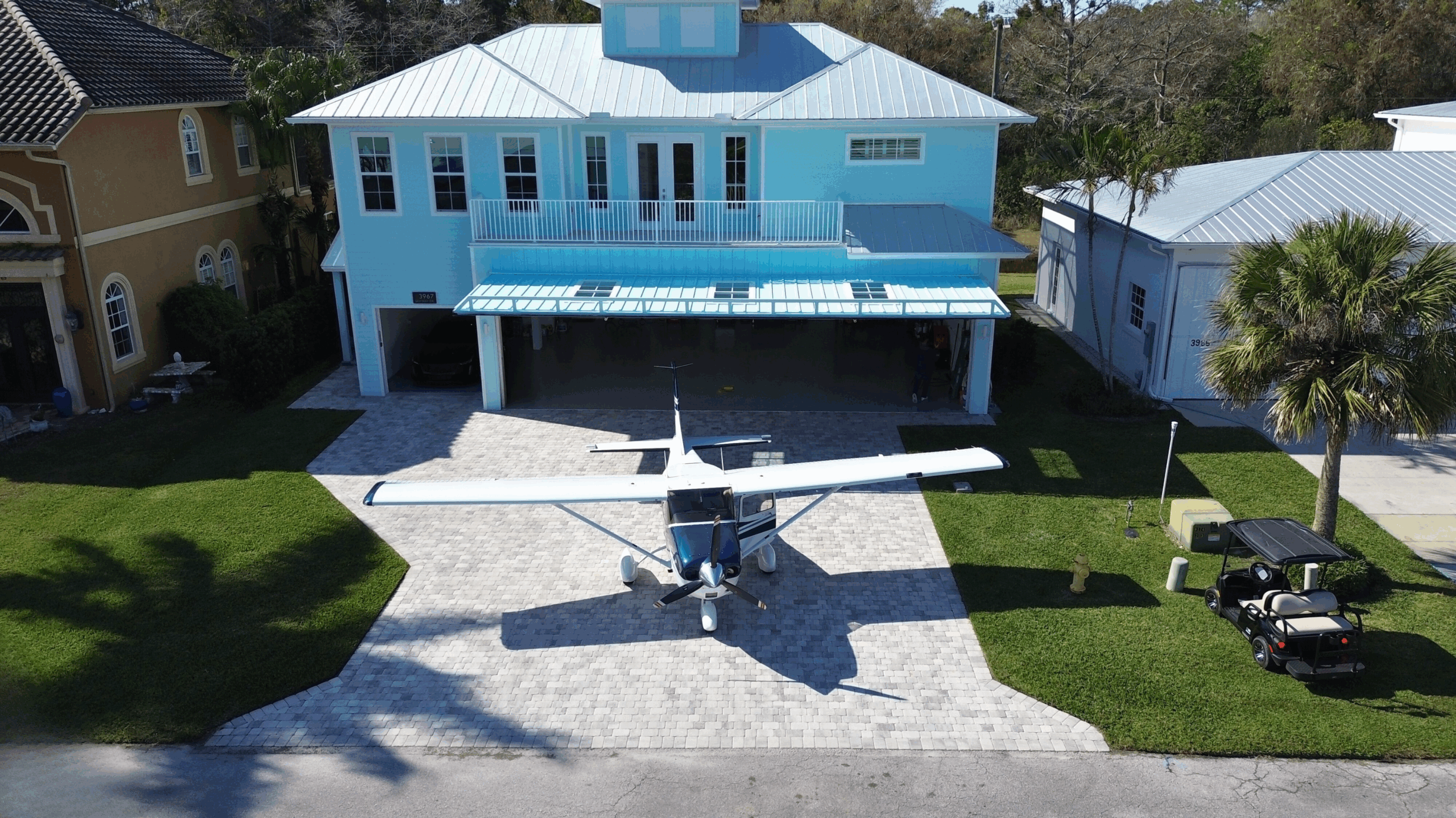 Airpark Homes for Sale in Florida