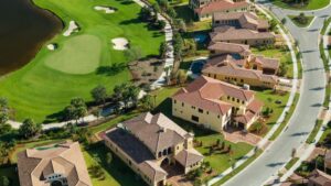 Golf Community Real Estate in Naples: What Buyers Should Know